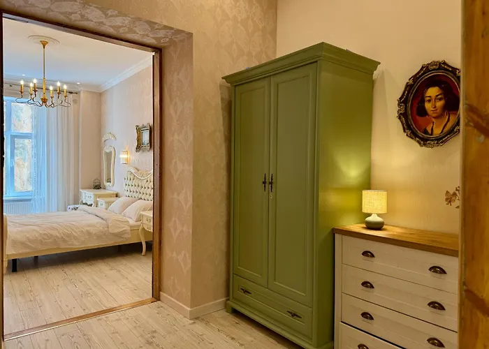 Elite Apart Near Svoboda Avenue